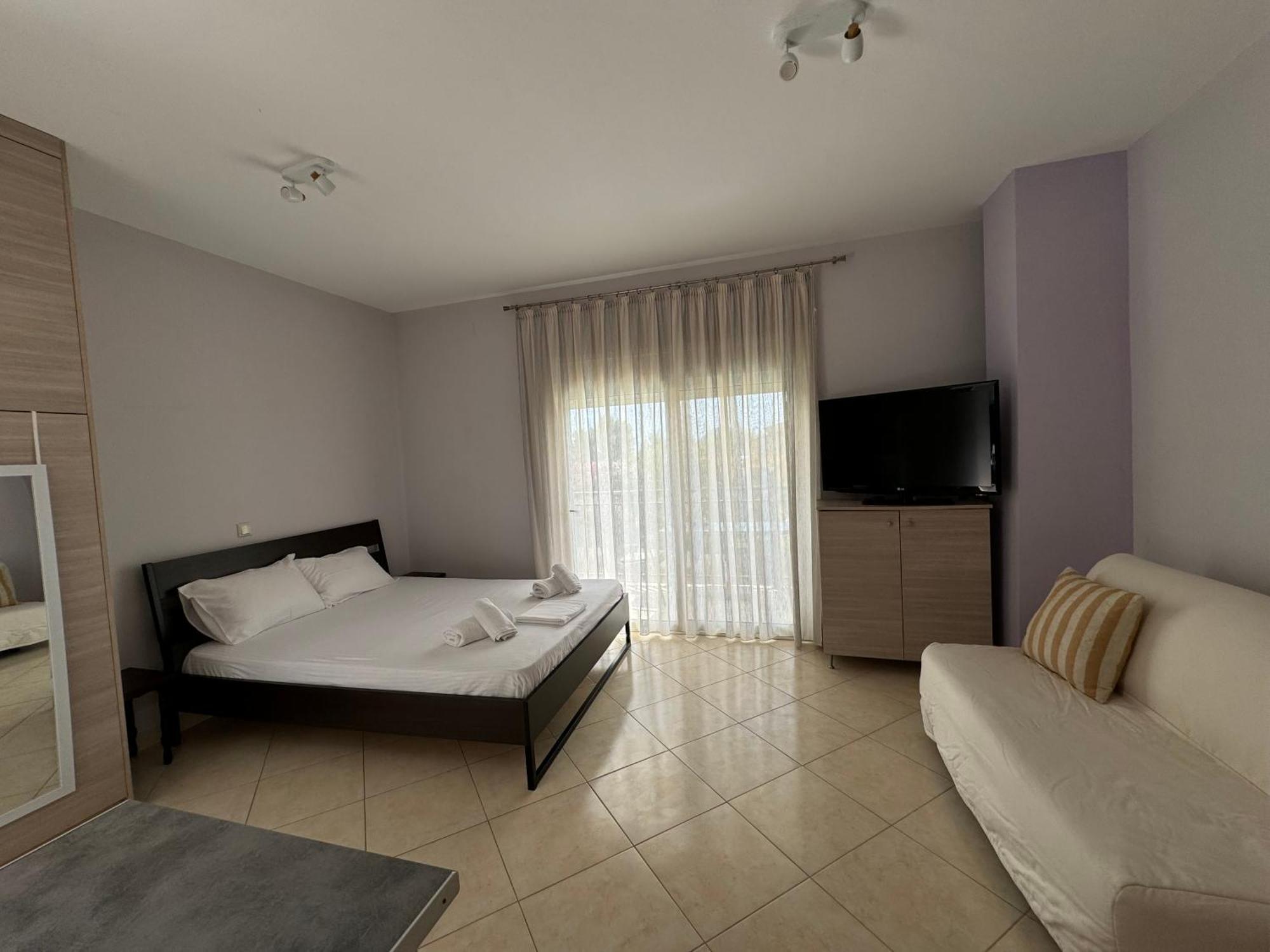 Nikludin Suites & Studios Laganas Esterno foto